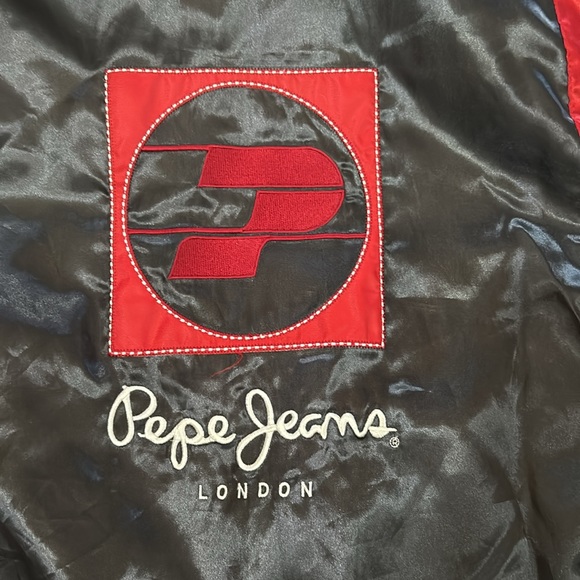 Vintage 1990s Reversible Pepe Jeans Jacket Size M. Red, White & Charcoal Gray. - Picture 7 of 16